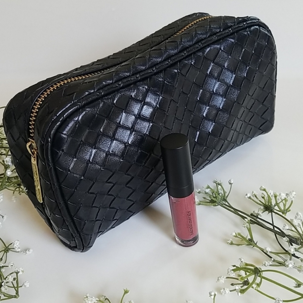 š„SEE NEW LISTINGš„ Cosmetic Case w/ Free Gloss - Picture 9 of 9